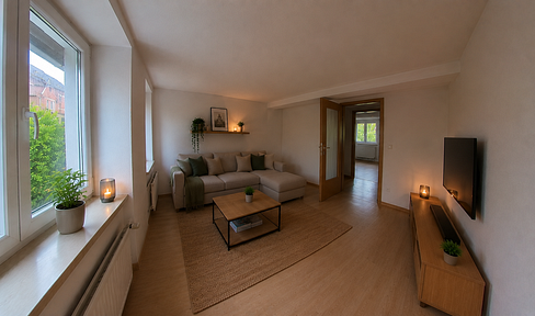 Fully-serviced apartments in a spacious shared living space, located in the Frauentor district.
