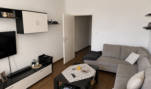 Well-maintained apartment in a good location.