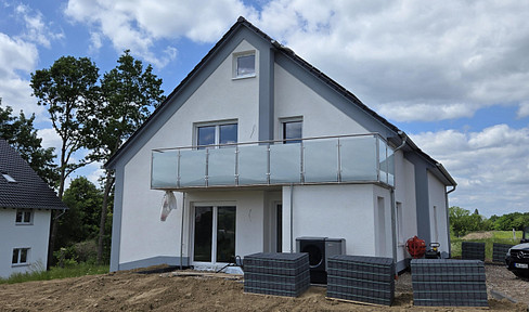 Three-bedroom apartments for rent in Bückeburg, near the city center.