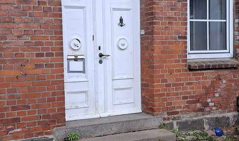 6-Zimmer-Maisonette mit Dachterrasse für Selbstgestalter in Siebenbäumen