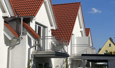 sehr ruhige Maisonette Wohnung (1. OG mit 2 Balkonen + großem Dachstudio)