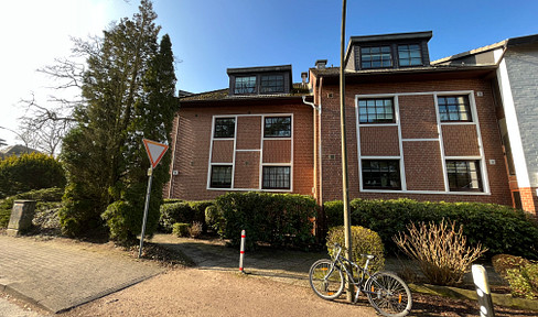 Sasel, schöne 4 Zimmerwohnung mit Tiefgarage in zentraler Lage