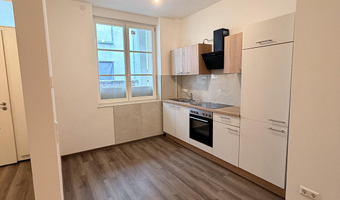 Gepflegte und Sanierte 2,5-Zimmer Wohnung im EG in Pforzheim inkl. EBK und Fußbodenheizung