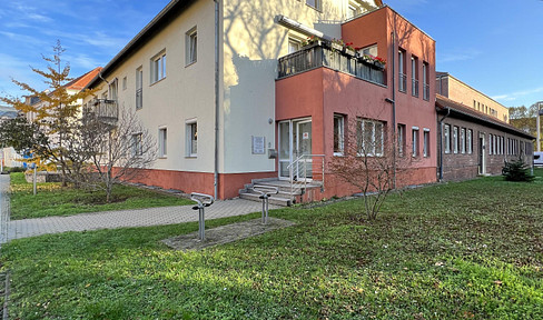 On the 2nd floor: Your family-friendly 5.5-room apartment in the Ost city district.