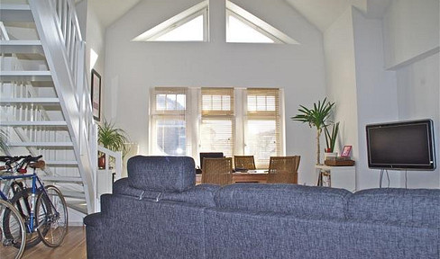 2-room maisonette apartment with a rooftop terrace.