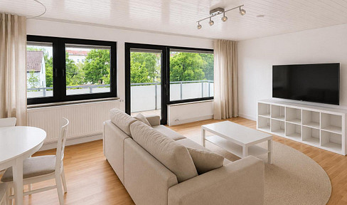 Bright, renovated, and furnished 3-room attic apartment with a balcony, located in a quiet residential area.