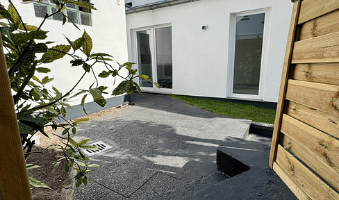 Exclusive courtyard loft with garden, terrace, and gallery | Never occupied before | Flingern.