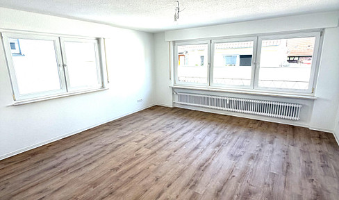 Erstbezug nach Sanierung - tolle 3 Zimmer Wohnung mit Balkon