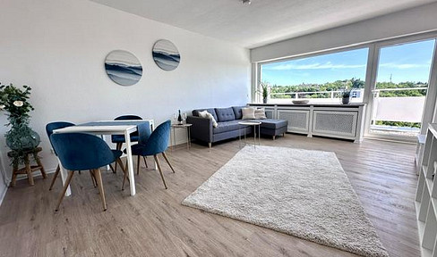 Exclusive penthouse apartment with a huge rooftop terrace and loggia – available immediately, no commission fees.