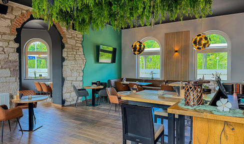 Unique commercial space in the historic Bad Sooden-Allendorf train station – fully equipped.