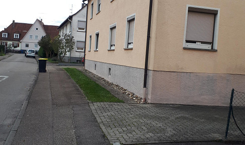 Schöne Wohnung im DG in guter Lage mit Glasfaseranschluß
