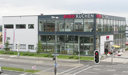 High-quality space available for sublease within the Freiham industrial area, offered by ASMO Küchen GmbH.