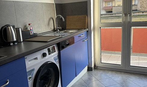 Fantastic 3-room apartment near the Rhine promenade.