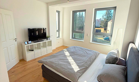 LUXURY near the Elbe River: Exclusive 2-room apartment with balcony and underfloor heating *New construction quality*.