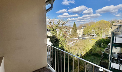 Bright, well-maintained, and ready to move in: Cozy 2.5-room apartment with a balcony in Holsterhausen.