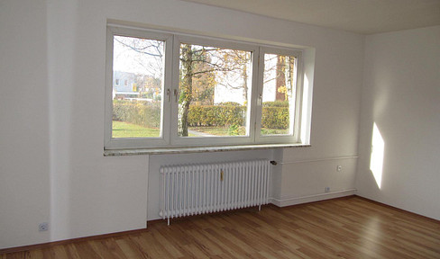 Lübeck-Kücknitz (near Travemünde): Stylish 1-room apartment with a separate kitchen and daylight bathroom.