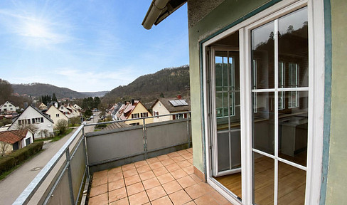 Helle 4.- Zimmerwohnung mit Balkon und Einbauküche