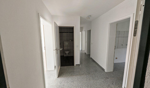 Sonnige 3-Zimmer Wohnung in GM-Bernberg