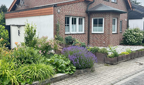 VOM PRIVAT : Gepflegtes Einfamilienhaus mit Kamin, Sauna & Wintergarten in Meerbusch-Osterath