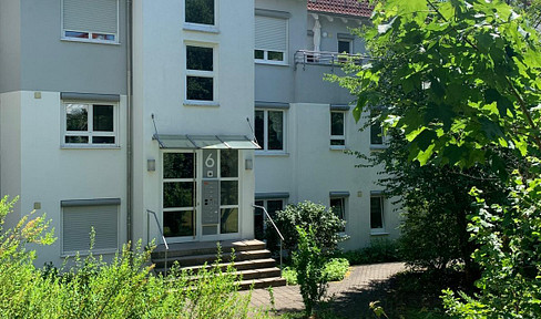 Attractive and modern 4-room apartment in a desirable residential area.