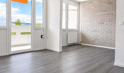 Bezugsfertig- Renoviert mit toller Aussicht-3,5 Zimmer