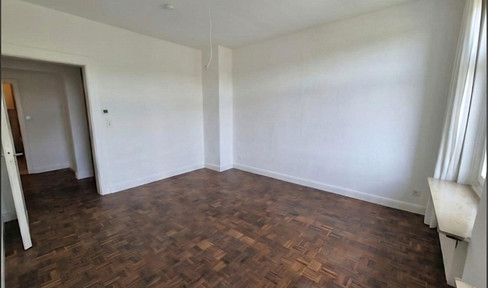 2 Zimmer Altbauwohnung