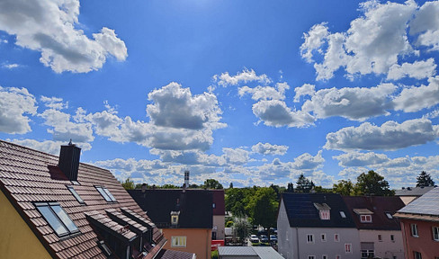 Über den Dächern Regensburgs: Barrierefreie High-End-Wohnung mit Penthouse-Flair im Kasernenviertel