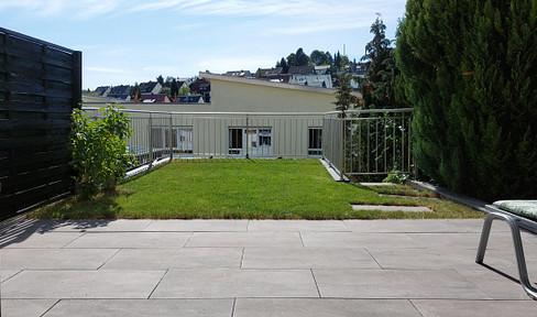 Versatile and comfortable terraced house – 5.5 rooms – with a garden in Grafenau (no commission).