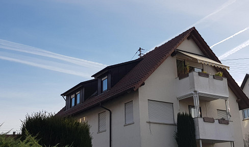Bright and spacious 3-room attic apartment – Excellent location, close to the train station!