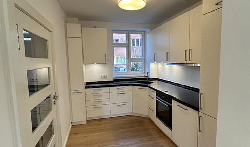 OPEN HOUSE 13.6. von 10-13 Uhr. Provisionsfrei: Stilvolles Bruno-Taut-Reihenhaus in Zehlendorf