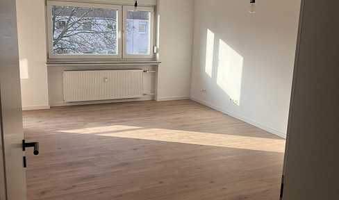 Frisch kernsanierte 2-Zimmer-Wohnung mit Balkon in Nürnberg – Erstbezug nach Sanierung