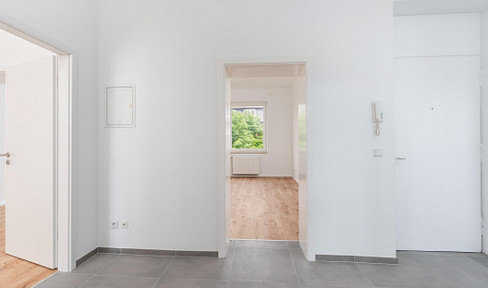 Charming 3-room apartment with a balcony.