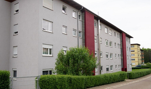 Geräumige 4,5 Zimmer Eigentumswohnung mit Balkon und Doppel-Tiefgaragenplatz