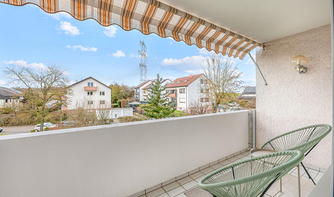 *ohne Provision und sofort frei* Gemütliche 3,5-Zi Wohnung mit Balkon - hochwertig renoviert