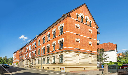 From September 1st: Fantastic 3-room attic maisonette apartment with 2 balconies and a parking space.