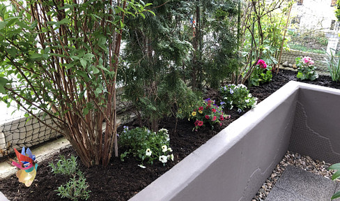 Welcome to our spacious duplex apartment (4-5 rooms) with a double garage.