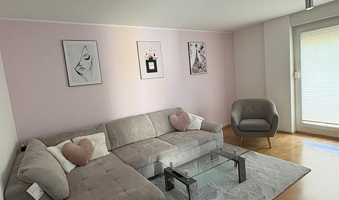 Beautiful, bright 2-room apartment with a balcony and underground parking space for sale, located in a central area of Unna.