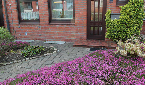 No agency fees! Enjoy idyllic, green living in Hamburg-Bergstedt.
