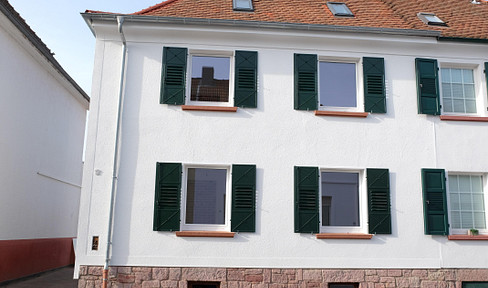 Dreieichenhain Doppelhaushälfte kernsaniert mit WP & Baugenehmigung für zweites Haus