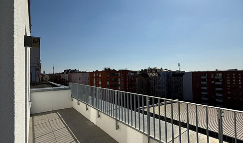 Mini Penthouse // Studio Wohnung mit Dachterrasse