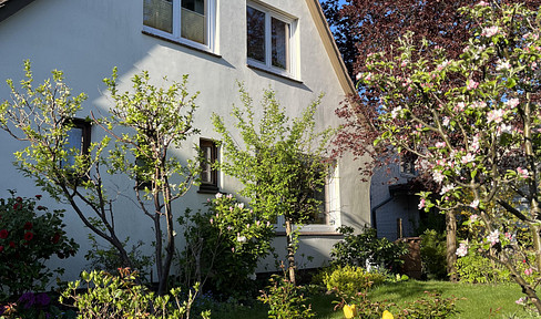 !!! NO COMMISSION - Charming house with character in Hamburg-Schenefeld - NO COMMISSION !!!