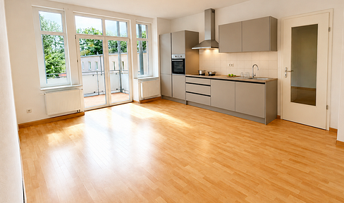 Helle 2-Zimmer Wohnung mit Küche & Balkon - barrierefrei mit Fahrstuhl