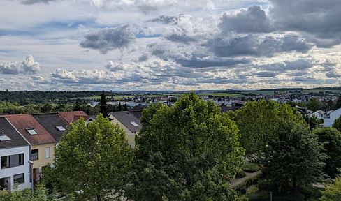 4-room apartment in Tamm with a rooftop terrace - Available for the first time after renovation.