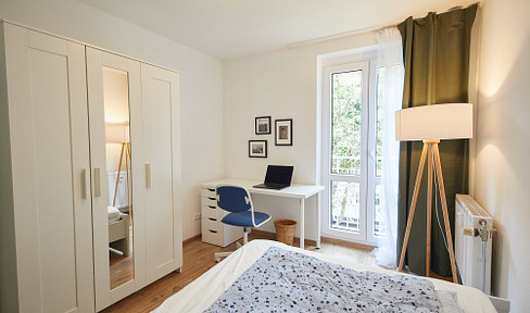 Shared apartment for 3 people, FURNISHED, excellent LOCATION, newly RENOVATED, with a view of greenery :-).