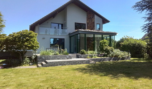 Mehrgenerationenhaus/ Zweifamilienhaus