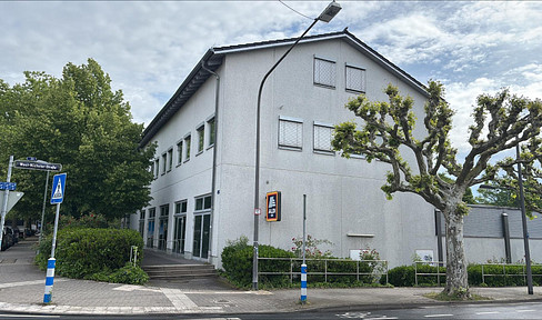 Flexible office spaces with optional archive space available for rent in Frankfurt-Zeilsheim.