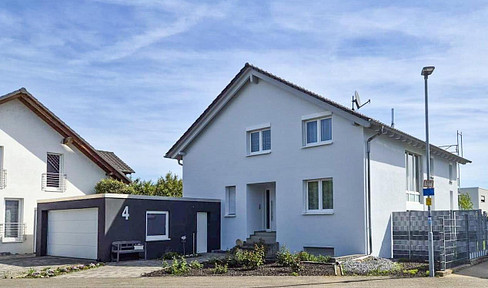 Lichtdurchflutetes Raumwunder: Großzügiges Einfamilienhaus mit Wohlfühlgarantie