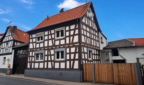 TAX-FREE BARGAIN HOUSE IN HAMMERSBACH-MARKÖBEL.