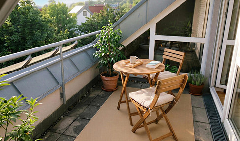 3-Zi-Maisonette-Wohnung mit Küche + 2 TG-Stellplätzen - ab 1.8. oder 1.9.