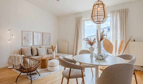2-room apartment with a water view, balcony, and elevator in Köpenick.